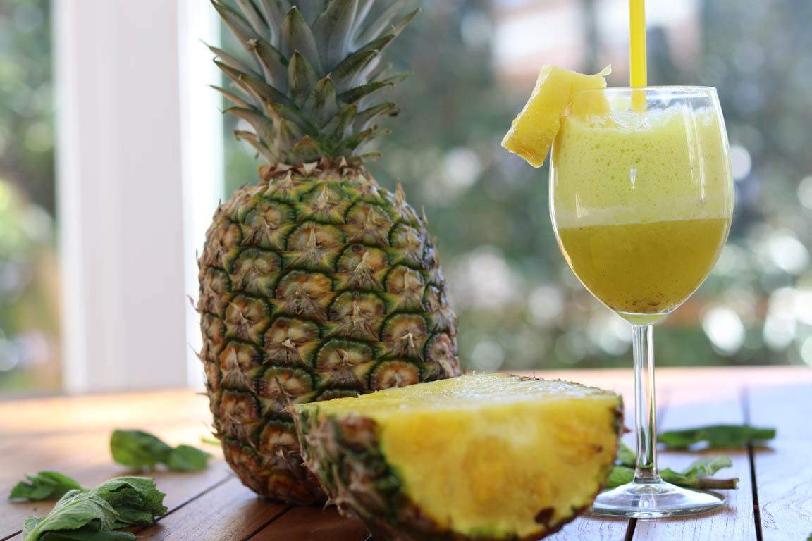 025B-Smoothie-adelgazante-de-piña_Simple-Blending