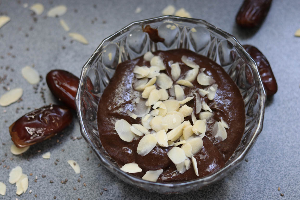 051B-Chia-pudding-de-chocolate-estilo-mousse_Simple-Blending