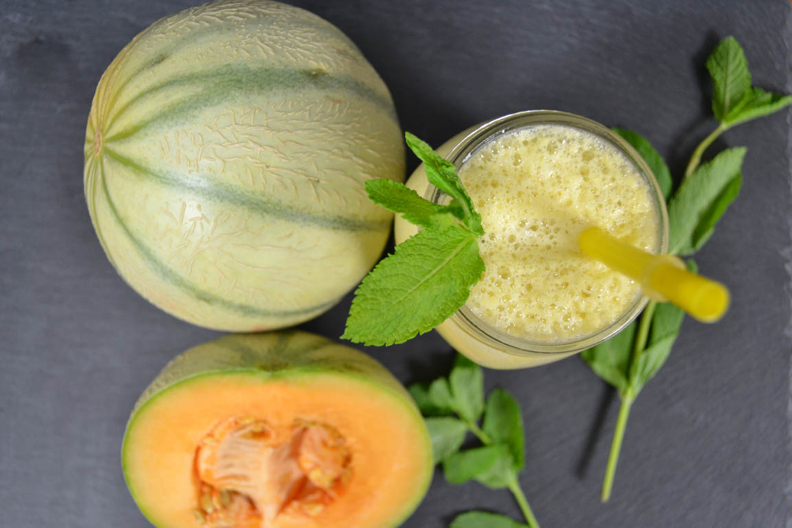 061A-Smoothie-de-melon-cantaloupe_Simple-Blending