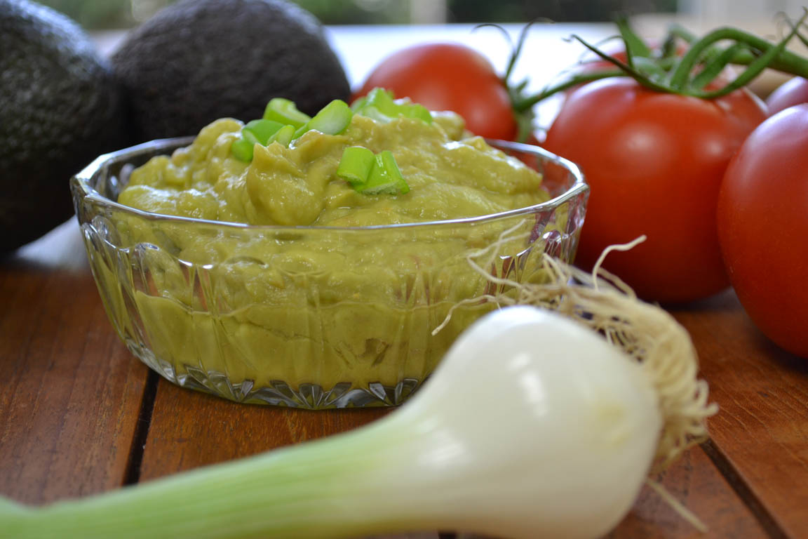077A-Guacamole-basico-muy-rapido-y-facil_Simple-Blending