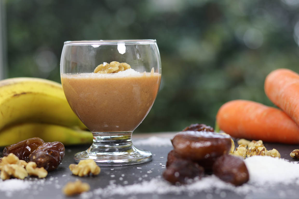 099B-Smoothie-bowl-de-pastel-de-zanahoria-o-carrot-cake_Simple-Blending