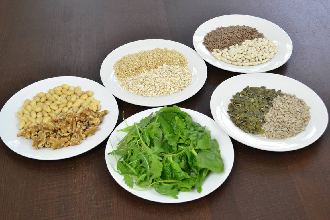 163A-5-fuentes-de-proteinas-vegetales-que-tienes-en-casa_Simple-Blending