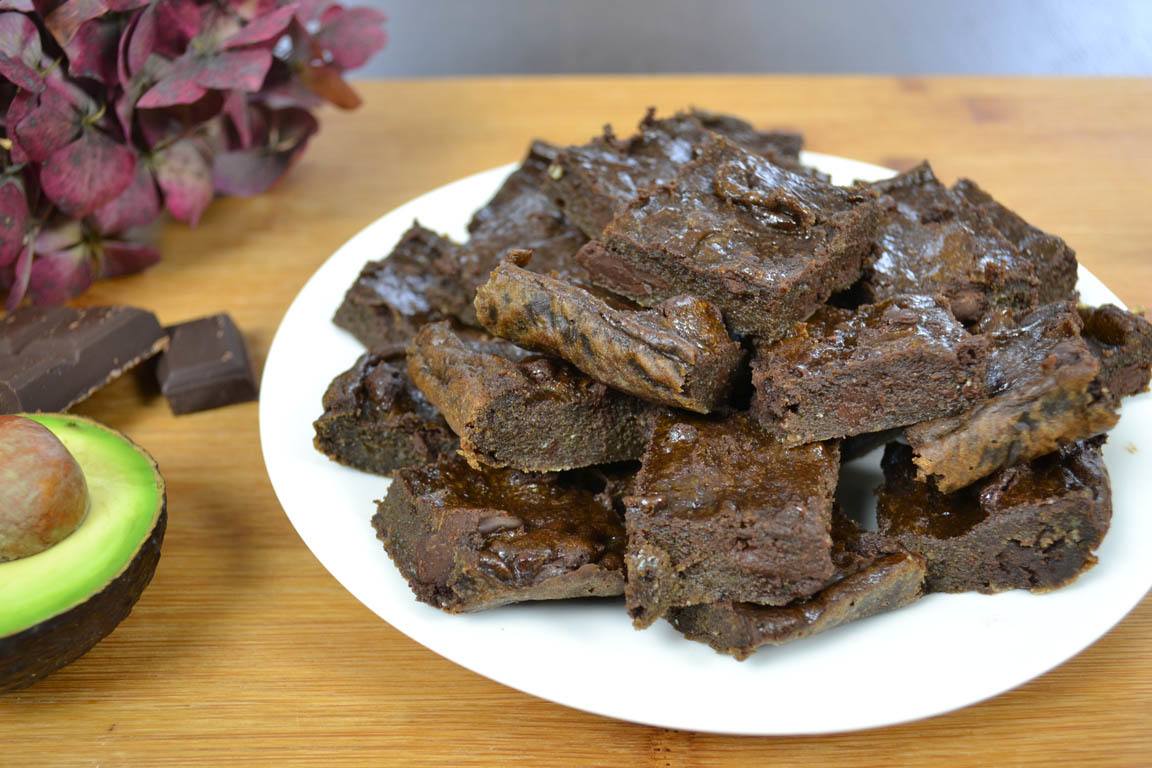 164A-Brownie-de-chocolate-sin-lactosa-y-sin-gluten_Simple-Blending