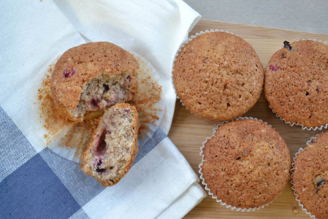 200A-Muffins-estilo-starbucks-de-arandanos-y-grosellas_Simple-Blending