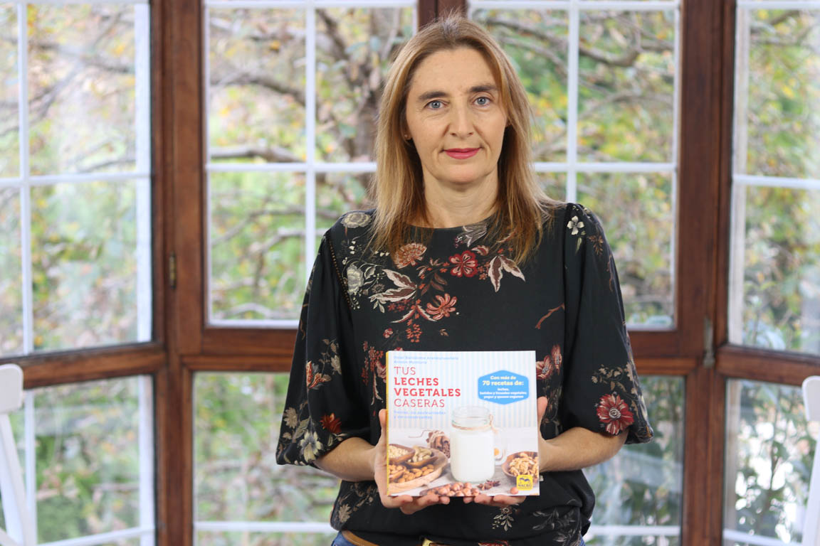 E029A-Ganadora-sorteo-libro-Colaboradores-Paypal_Simple Blending