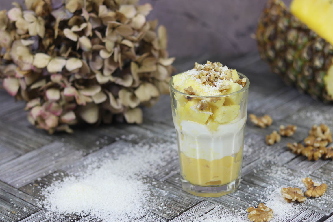 500A-Parfait-de-yogur-tropical_Simple-Blending