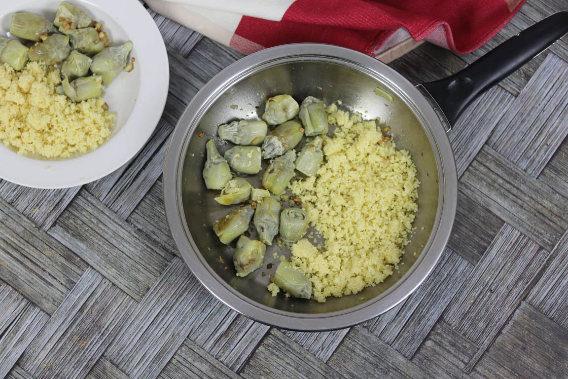 505B-Alcachofas-al-ajillo-con-cuscus_Simple-Blending