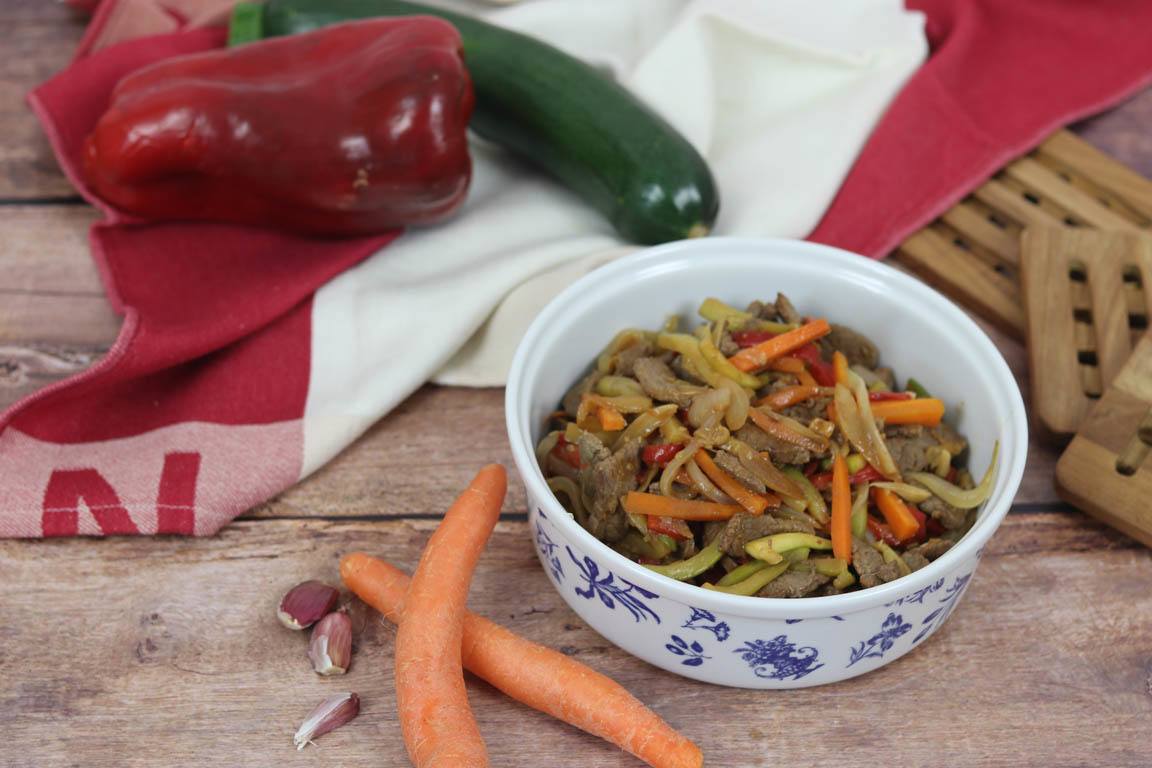 574A-Carne-con-verduras-estilo-oriental_Simple-Blending