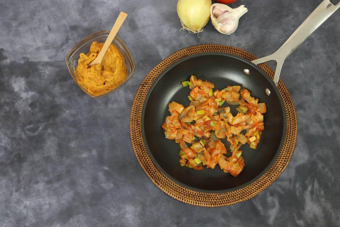 0649A-Sofrito-casero-de-verduras_Simple-Blending