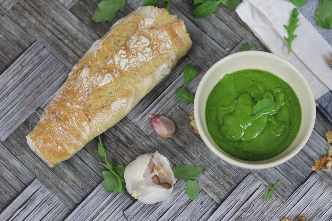 0663B-Pesto-de-rucula-y-nueces_Simple-Blending