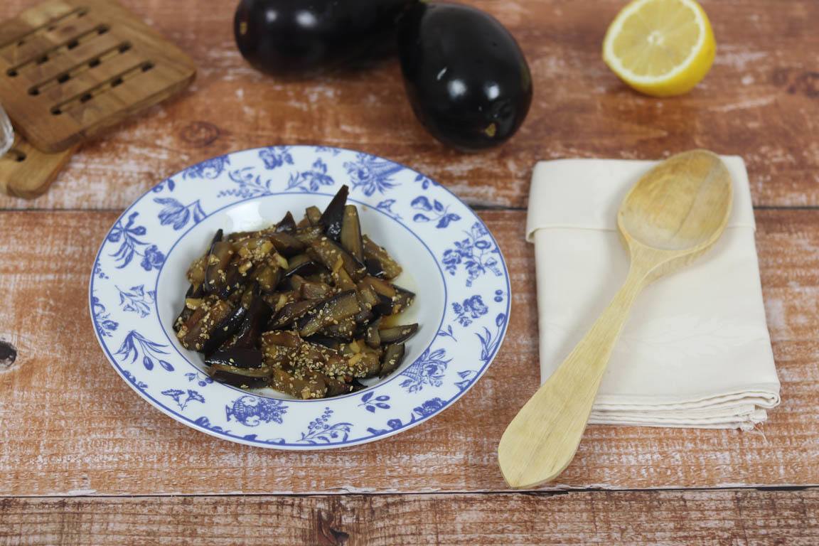 0693B-Berenjenas-salteadas-con-soja-y-miel_Simple-Blending