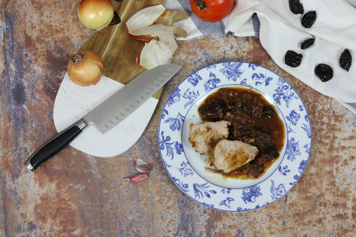 0726B-Solomillo-de-cerdo-estofado-con-ciruelas_Simple-Blending