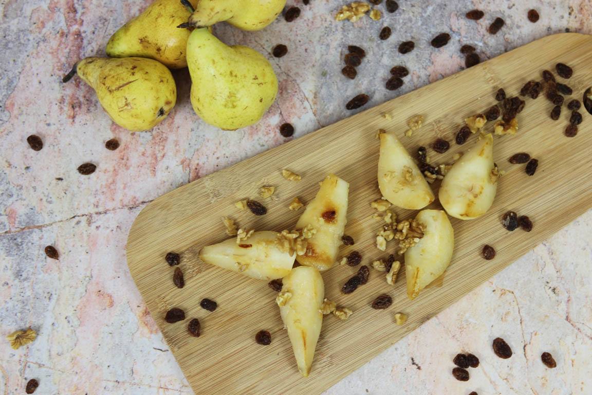 0733B-Peras-a-la-plancha-con-pasas-y-nueces_Simple-Blending