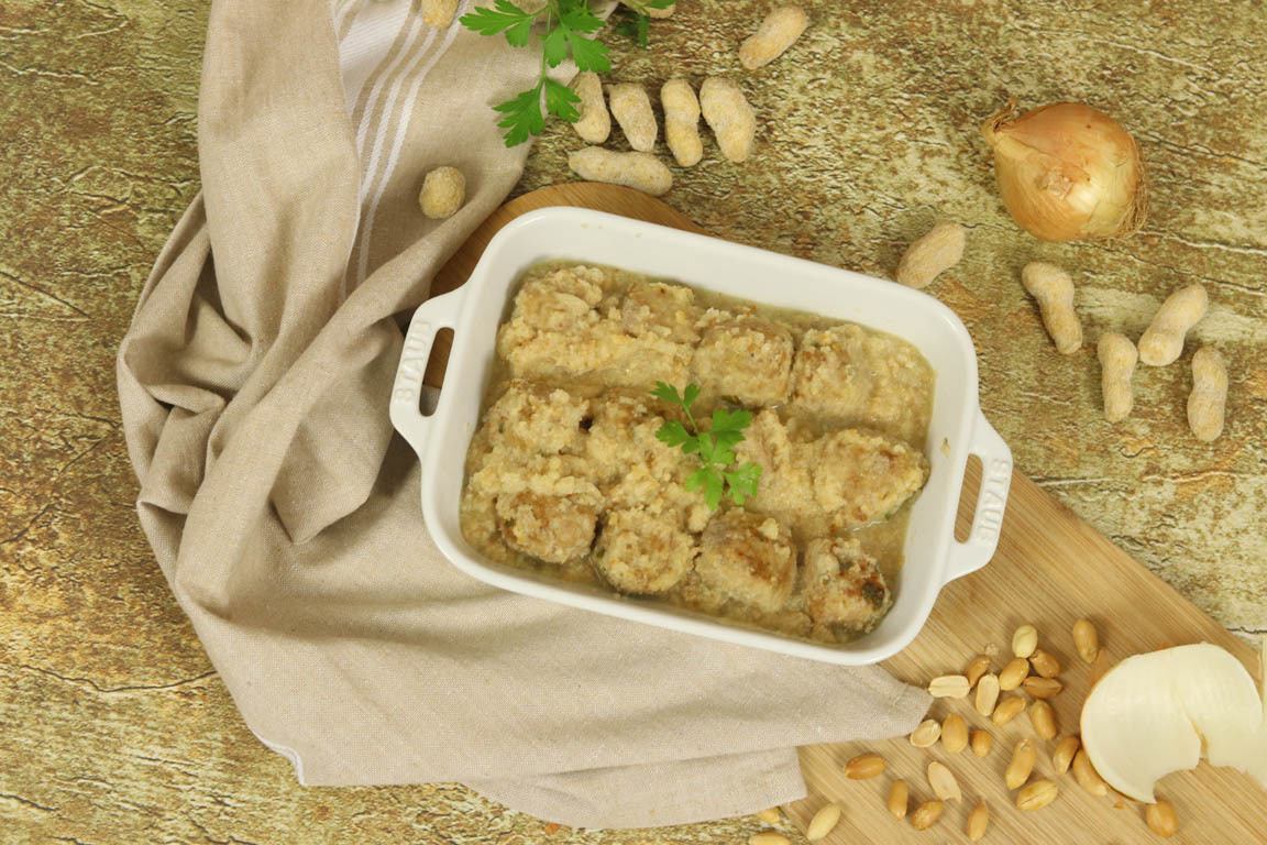 0898B-Albondigas-con-salsa-de-cacahuete_Simple-Blending