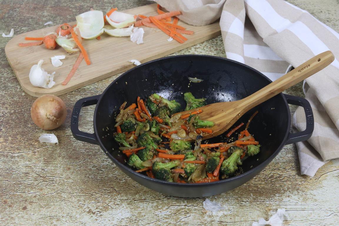 0905A-Wok-de-brocoli-y-zanahoria_Simple-Blending