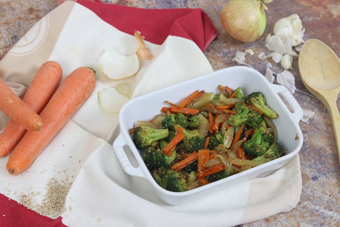 0905B-Wok-de-brocoli-y-zanahoria_Simple-Blending