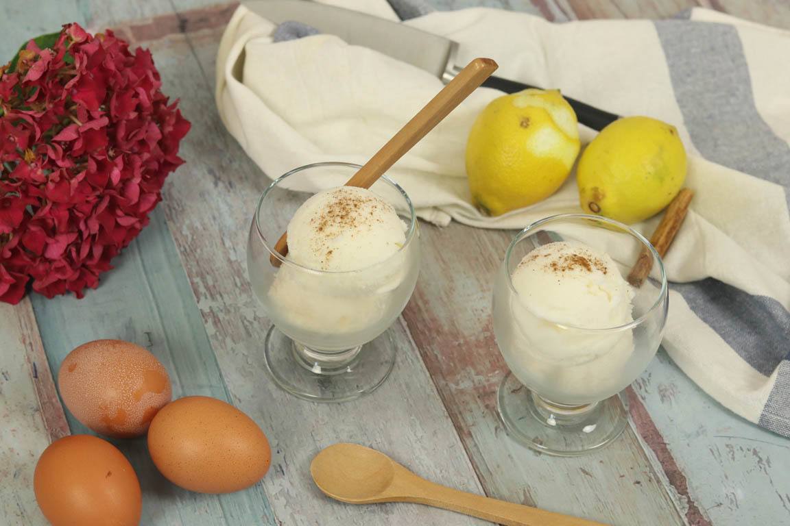 0916B-Helado-cremoso-de-leche-merengada-sin-lactosa_Simple-Blending