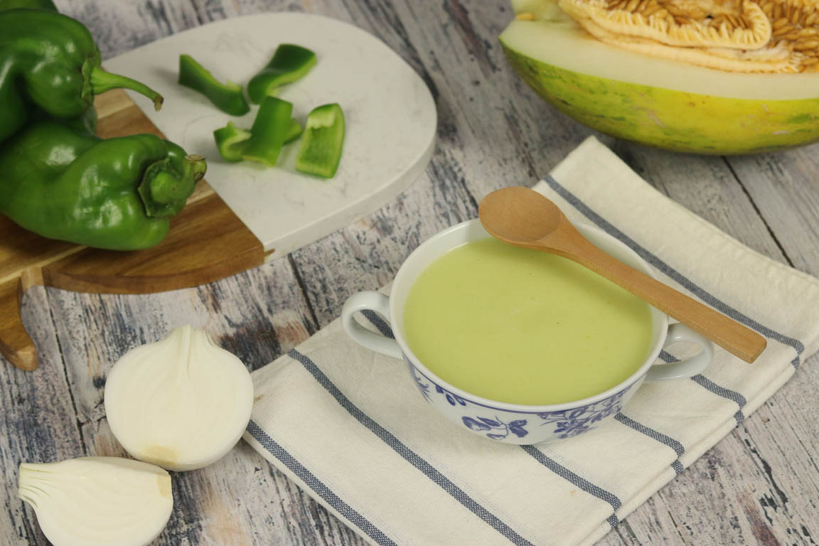 0918A-Gazpacho-de-melon_Simple-Blending