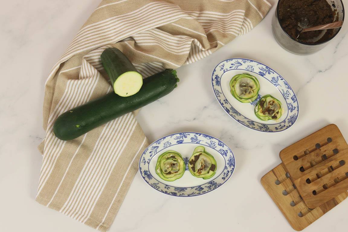 0948B-Milhojas-de-calabacIn-y-queso-de-cabra_Simple-Blending