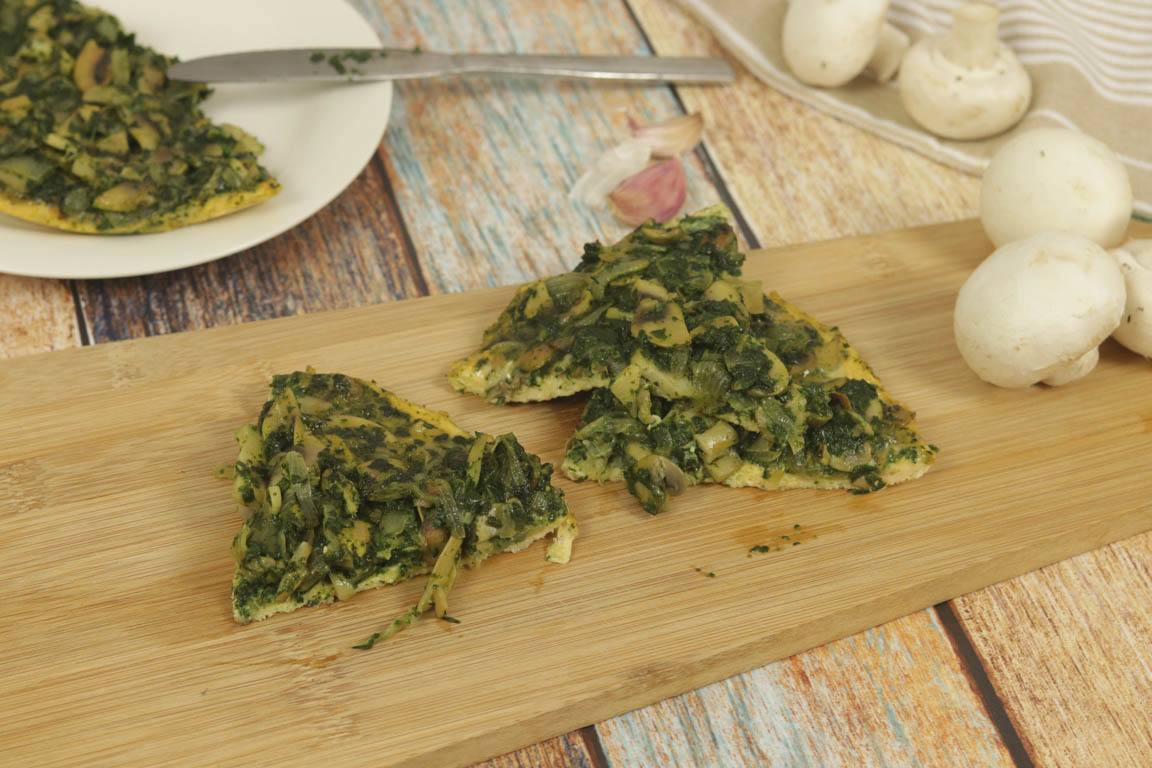 0960B-Frittata-de-champinones-y-espinacas_Simple-Blending
