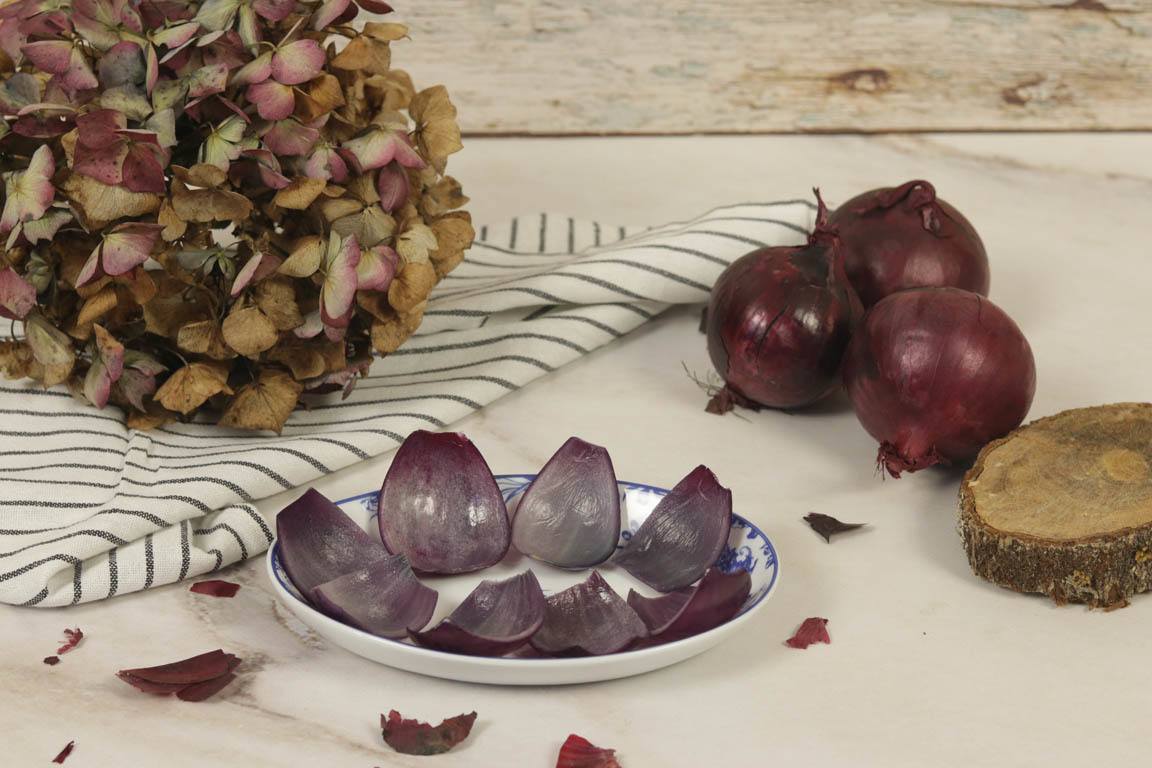 0979A-Como-hacer-pétalos-de-cebolla-roja_Simple-Blendingl