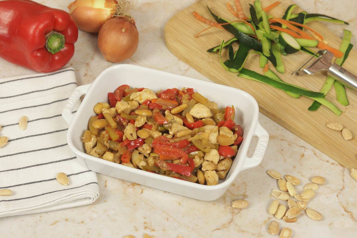 0996B-Pollo-con-almendras_Simple-Blending