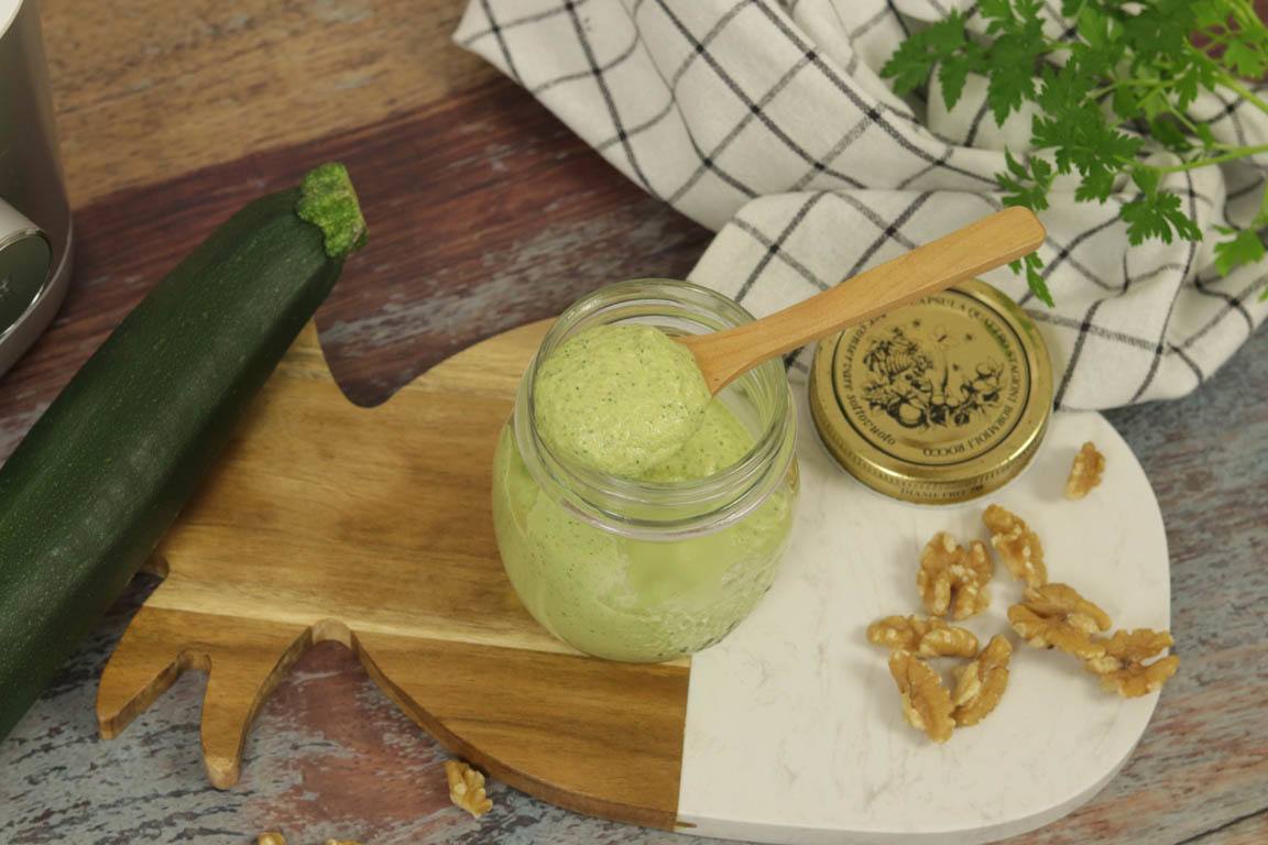 1015B-Pesto-de-calabacin-y-perejil_Simple-Blending