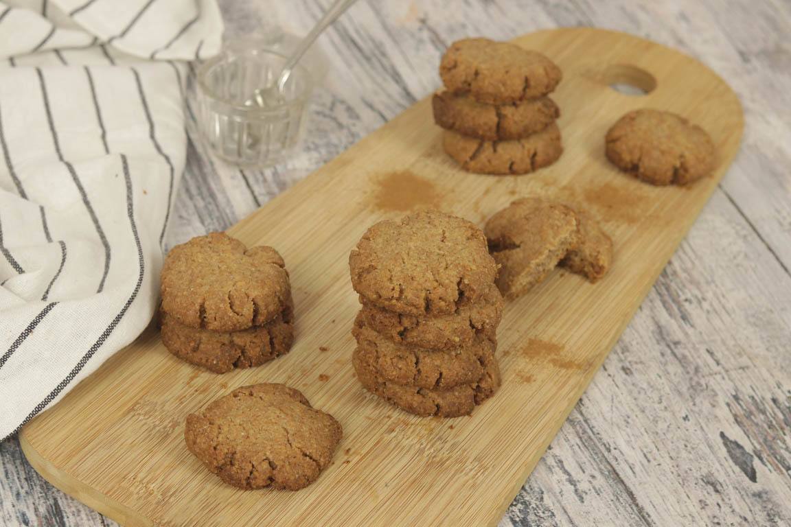 1055A-Galletas-rusticas-de-espelta-y-almendra_Simple-Blending