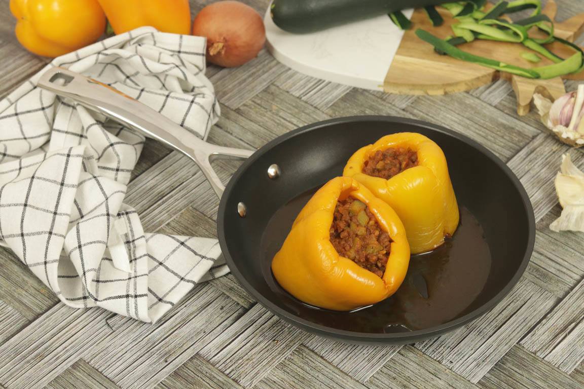 1091A-Pimientos-amarillos-rellenos-de-carne-y-verduras_Simple-Blending