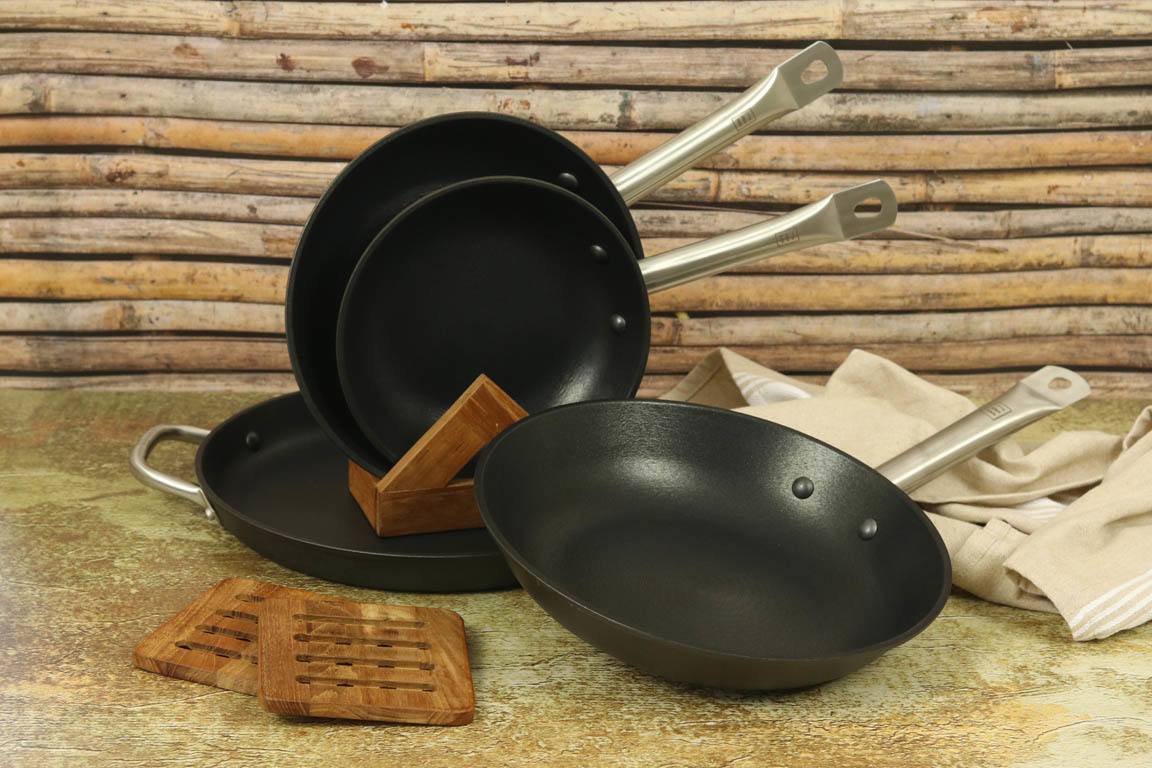 1114A-Mi-juego-de-sartenes-Boj_Simple-Blending