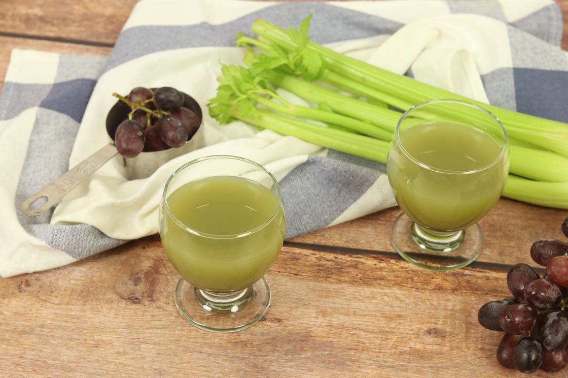 1206A-Jugo-de-apio-con-uvas_Simple-Blending