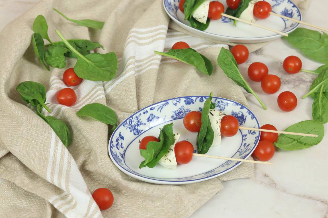 1225A-Brochetas-de-cherry-con-queso_Simple-Blending