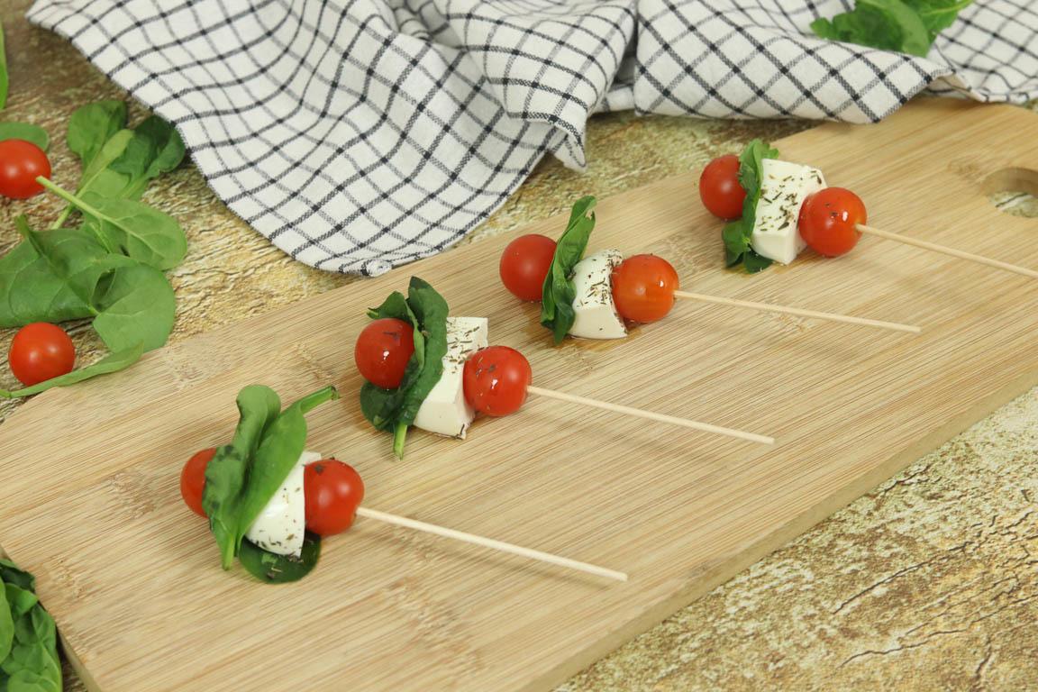 1225B-Brochetas-de-cherry-con-queso_Simple-Blending