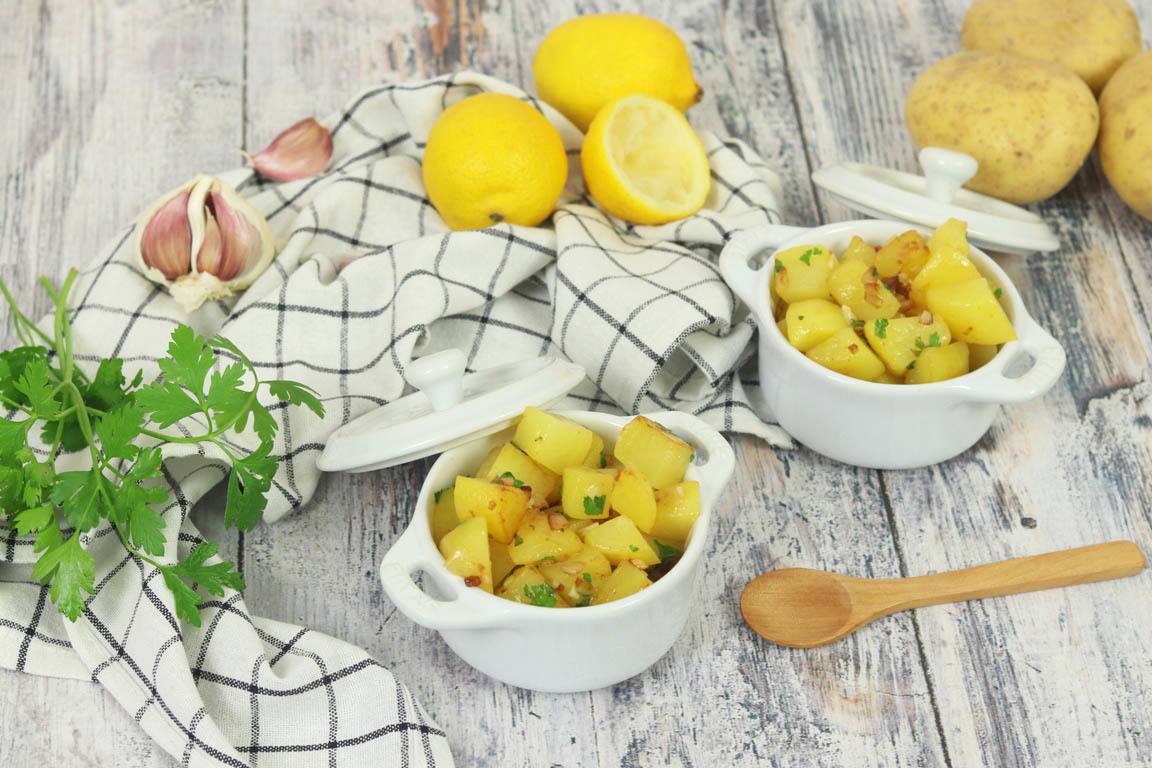 1233A-Patatas-salteadas-con-ajo-y-limon_Simple-Blending
