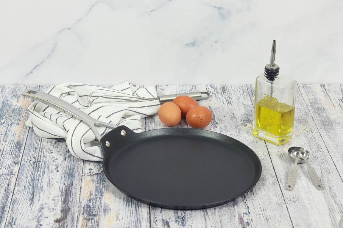 1234A-Mi-crepera-Le-Creuset_Simple-Blending