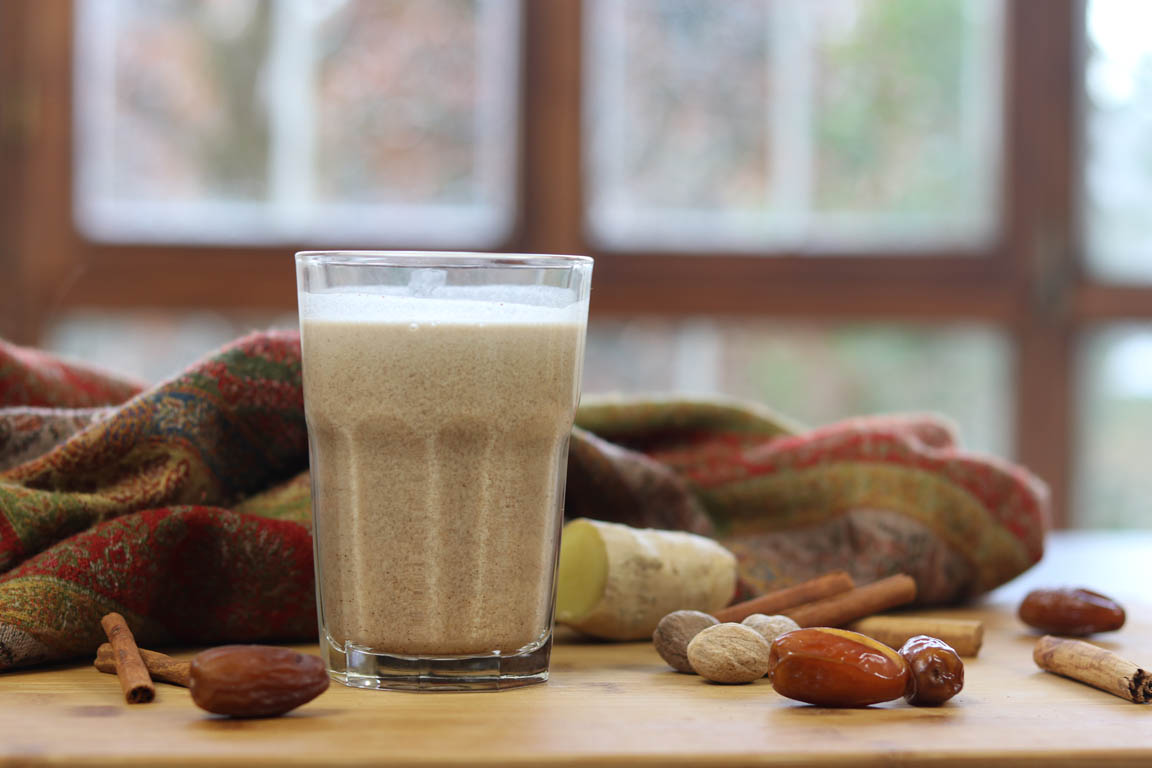 267A-Leche-de-coco-caliente-especiada_Simple-Blending