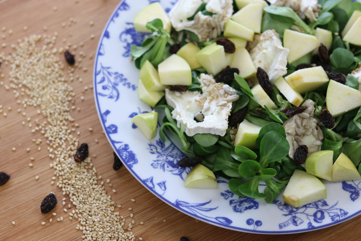 297B-Ensalada-de-canonigos-y-queso-de-cabra_Simple-Blending