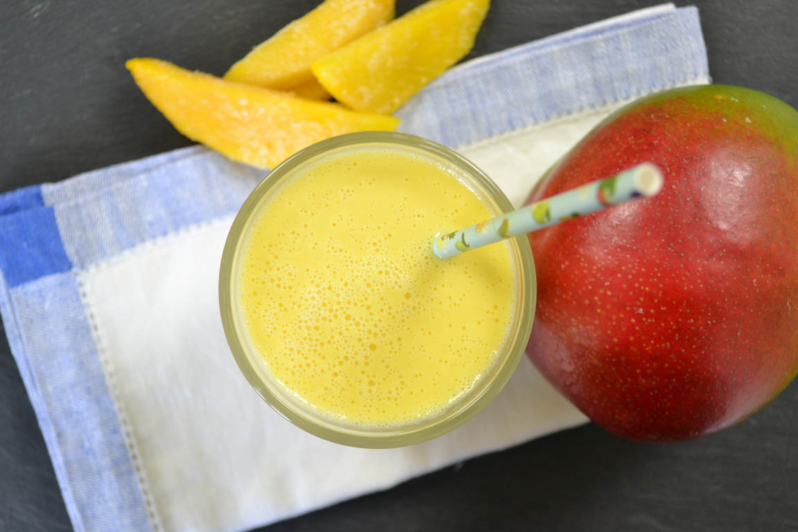 305A-Lassi-de-mango_Simple-Blending