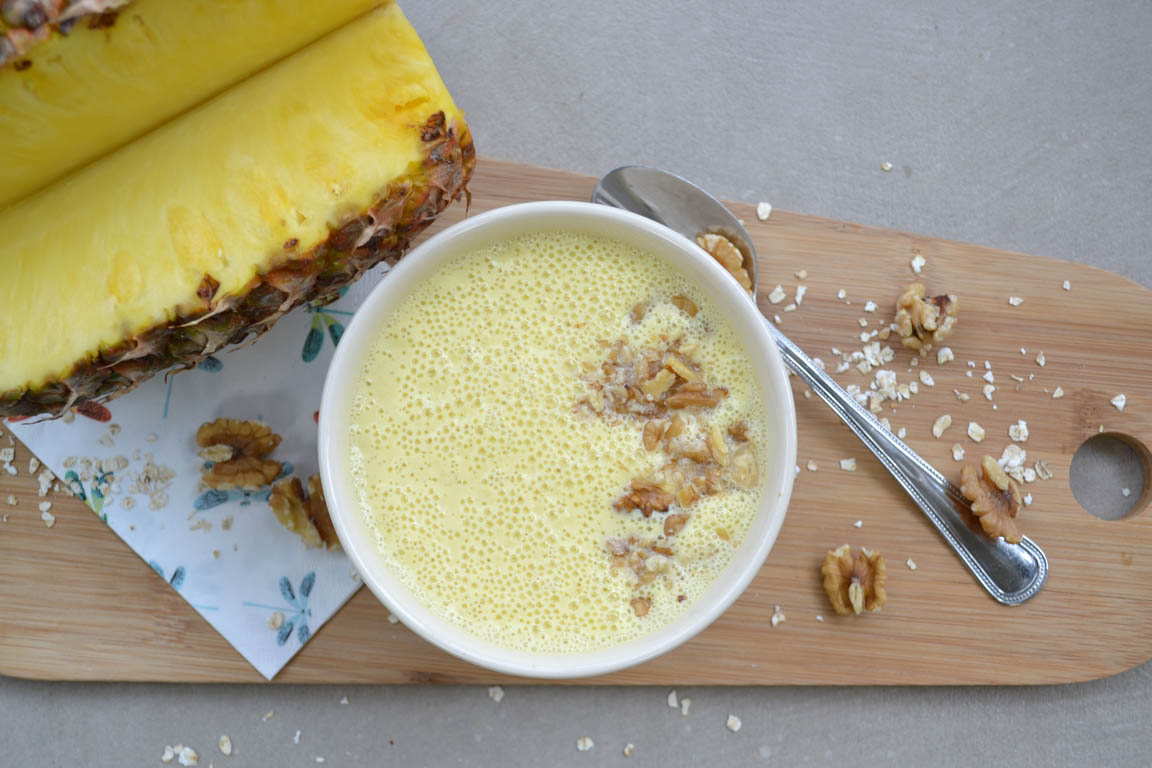 321A-Smoothie-bowl-proteico-de-piña_Simple-Blending