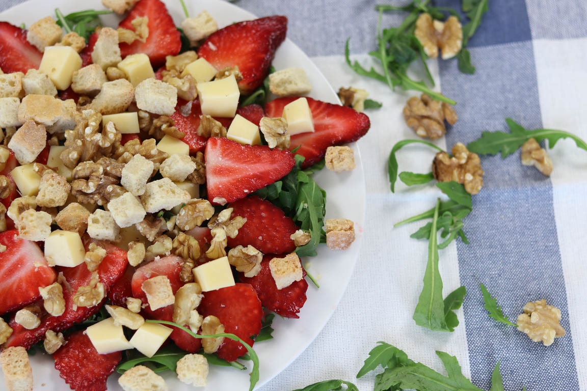 327A-Ensalada-de-fresas-y-nueces_Simple-Blending