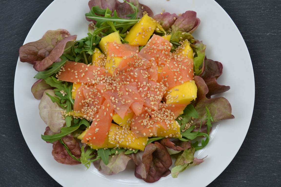 337B-Ensalada-de-mango-y-salmon_Simple-Blending