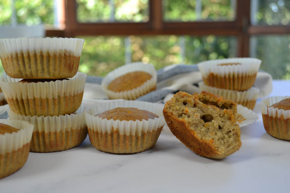 405A-Muffins-de-zanahoria_Simple-Blending