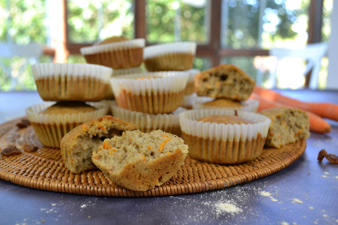 405B-Muffins-de-zanahoria_Simple-Blending