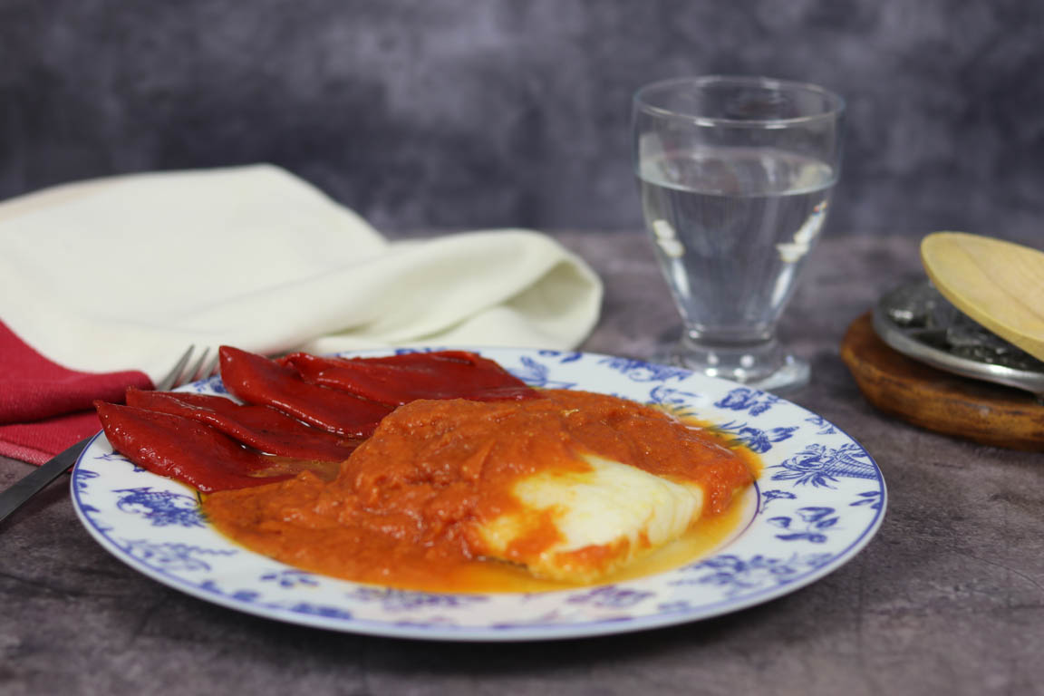 412A-Bacalao-con-tomate-y-pimientos-rojos_Simple-Blending