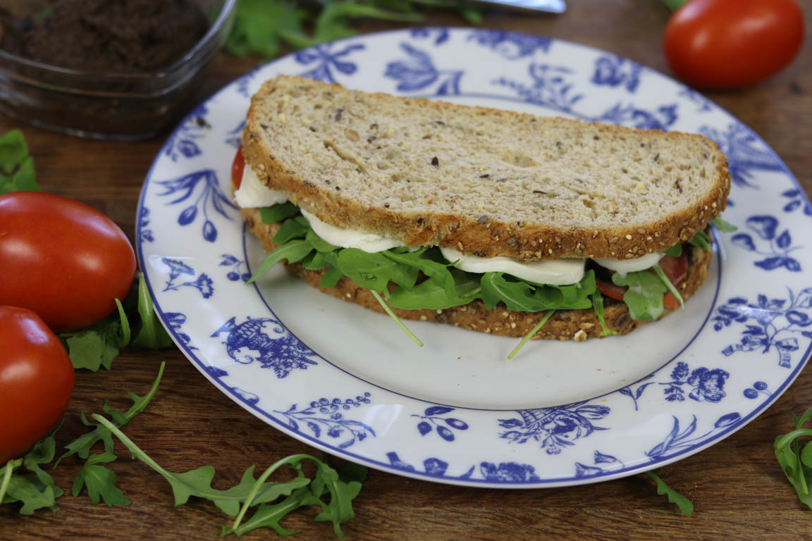 434A-Sandwich-de-olivada-negra_Simple-Blending