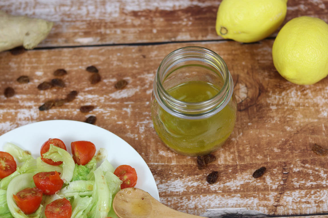442A-Vinagreta-de-limon-y-uvas-pasas_Simple-Blending