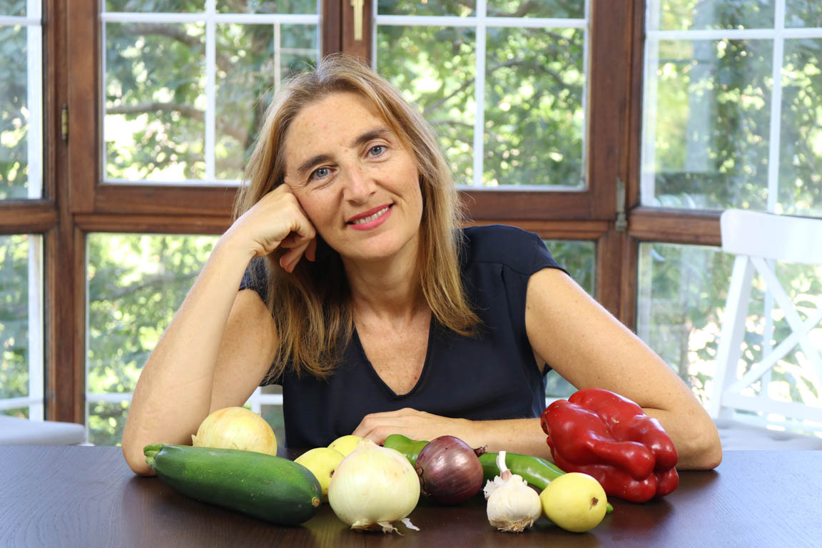 E005A-Mito-nutricional-Para-estar-sano-hay-que-comer-de-todo_Simple-Blending